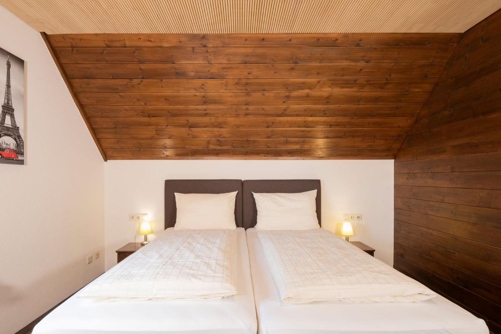 Altbau Gasthaus Amboss Grunkraut 外观 照片
